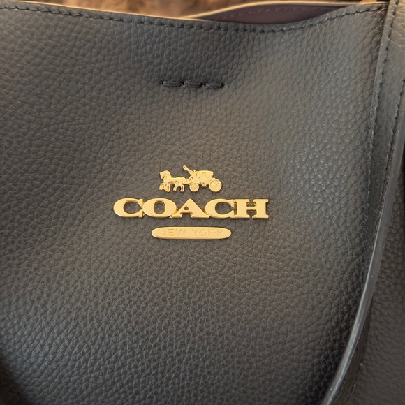 Coach Town Tote - Picture 3 of 7